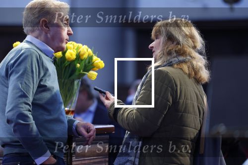 Amsterdam 15 januari 2021
Andre v Duin doopt zijn tulp in de westertoren en gaat daarna op een grote boot tulpen uitdelen op de grachten van Amsterdam.