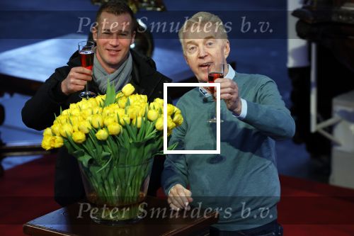 Amsterdam 15 januari 2021
Andre v Duin doopt zijn tulp in de westertoren en gaat daarna op een grote boot tulpen uitdelen op de grachten van Amsterdam.