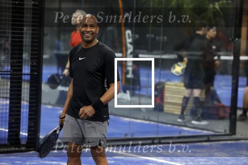 Amsterdam 12 februari 2022
Opening Plaza Padel in Amsterdam west . Aanwezig oa Ronald de Boer Jan Joost v Gangelen Kenneth Perez John v Lottum en Aron Winter. Aron kwam met zijn zoon
