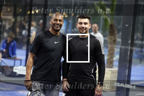 Amsterdam 12 februari 2022
Opening Plaza Padel in Amsterdam west . Aanwezig oa Ronald de Boer Jan Joost v Gangelen Kenneth Perez John v Lottum en Aron Winter. Aron kwam met zijn zoon