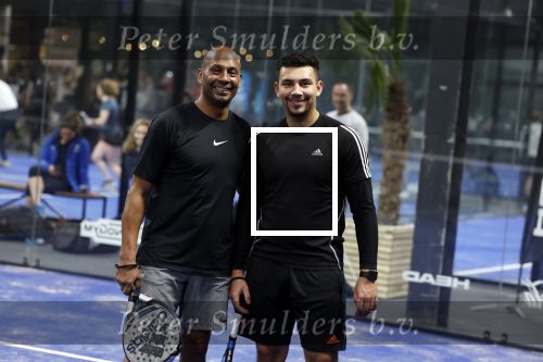 Amsterdam 12 februari 2022
Opening Plaza Padel in Amsterdam west . Aanwezig oa Ronald de Boer Jan Joost v Gangelen Kenneth Perez John v Lottum en Aron Winter. Aron kwam met zijn zoon