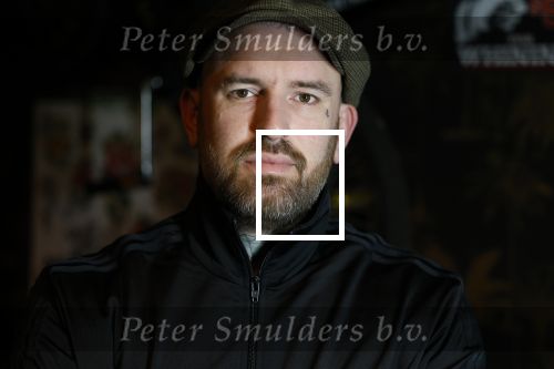 Arnhem 14 januari 2022
Ben Saunders met zijn vrouw en kinderen in zijn Tattooshop .
