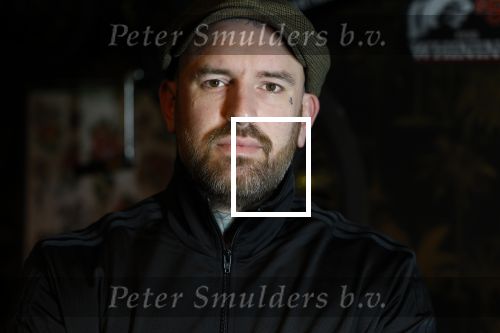 Arnhem 14 januari 2022
Ben Saunders met zijn vrouw en kinderen in zijn Tattooshop .