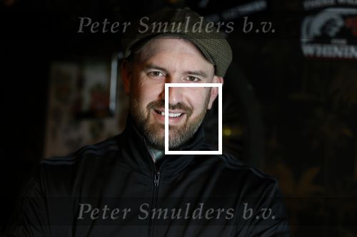 Arnhem 14 januari 2022
Ben Saunders met zijn vrouw en kinderen in zijn Tattooshop .