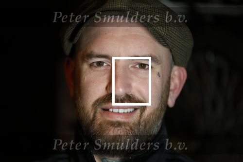 Arnhem 14 januari 2022
Ben Saunders met zijn vrouw en kinderen in zijn Tattooshop .