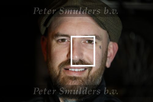 Arnhem 14 januari 2022
Ben Saunders met zijn vrouw en kinderen in zijn Tattooshop .
