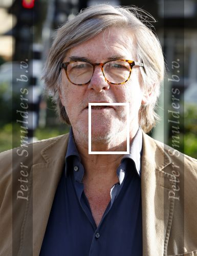 Laren 7 februari 2022
Boekpresentatie van Willibrord Frequin in het bonte paard. Rene v d Gijp reikte het eerste exemplaar uit . Fons de Poel is de schrijver. Bert v d Veer