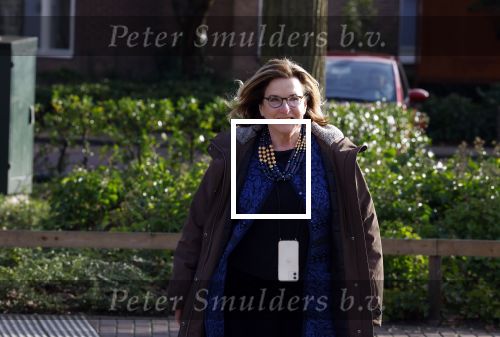 Laren 7 februari 2022
Boekpresentatie van Willibrord Frequin in het bonte paard. Rene v d Gijp reikte het eerste exemplaar uit . Fons de Poel is de schrijver. Catherine Keyl
