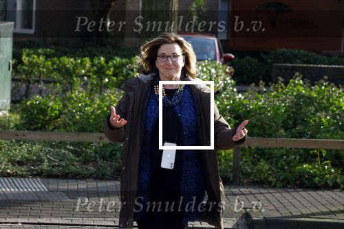 Laren 7 februari 2022
Boekpresentatie van Willibrord Frequin in het bonte paard. Rene v d Gijp reikte het eerste exemplaar uit . Fons de Poel is de schrijver. Catherine Keyl