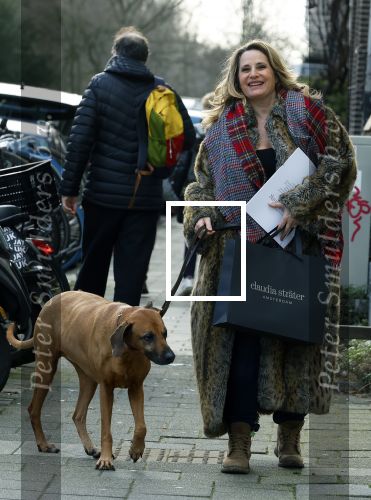 Amsterdam 2 februari 2022
Claudia Schoemacher met haar hond op de pc hooftstraat