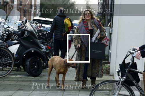 Amsterdam 2 februari 2022
Claudia Schoemacher met haar hond op de pc hooftstraat