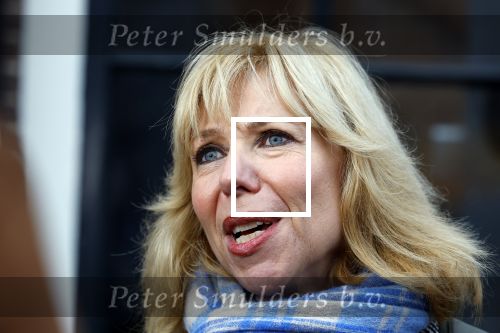 Amsterdam 19 januari 2022
Cabaretiers Bert Visscher en Jochem Myer tijdens de landelijke protestactie Kapsalon Theater in de Kleine Komedie. De cultuursector komt in actie tegen de coronamaatregelen. Tientallen theaters in heel Nederland  zijn omgebouwd tot een kapsalon. Claudia de Breij