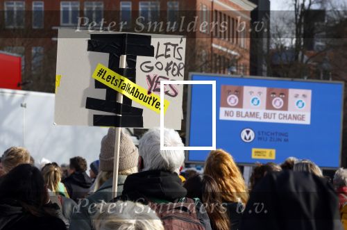 Amsterdam 29 januari 2022
Demonstratie tegen seksueel geweld op het museumplein. Karin Bloemen presenteert het .