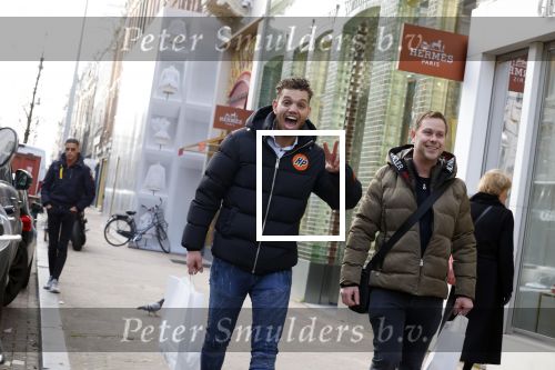 Amsterdam 2 februari 2022
Chahid Charrak ( Dutch performante) met zijn compagnon Eelco Kalsbeek op de pc hooftstraat