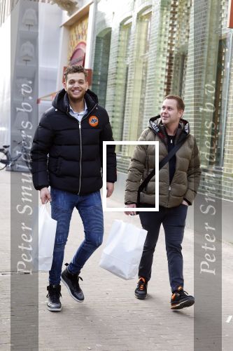 Amsterdam 2 februari 2022
Chahid Charrak ( Dutch performante) met zijn compagnon Eelco Kalsbeek op de pc hooftstraat