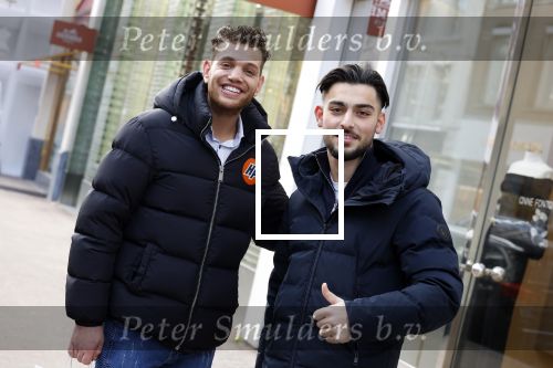 Amsterdam 2 februari 2022
Chahid Charrak ( Dutch performante) met zijn compagnon Eelco Kalsbeek op de pc hooftstraat