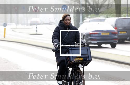 Amsterdam 12 januari 2022
Edsilia Rombley  op de fiets in Amsterdam zuid.