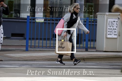 Amsterdam 12 februari 2022
Eva Jinek doet boodschappen in Amsterdam zuid.