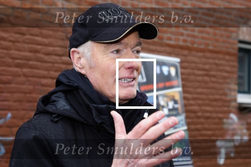 Den Haag 4 februari 2022
Rob en Ferdi Bolland worden geeerd met een plakaat op de muur van een huis met een tekst van 1 van hun liedjes daarop. Het hangt in de straat waar Rob Bolland woont.