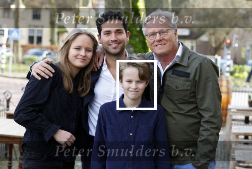 Laren 7 februari 2022
Fons de Poel en zijn kinderen  bij boekpresentatie van Willibrord Frequin in het bonte paard. Fons heeft het boek geschreven.