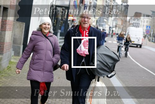 Amsterdam 19 januari 2022
Cabaretiers Bert Visscher en Jochem Myer tijdens de landelijke protestactie Kapsalon Theater in de Kleine Komedie. De cultuursector komt in actie tegen de coronamaatregelen. Tientallen theaters in heel Nederland  zijn omgebouwd tot een kapsalon. Freek de Jonge kwam met zijn vrouw
