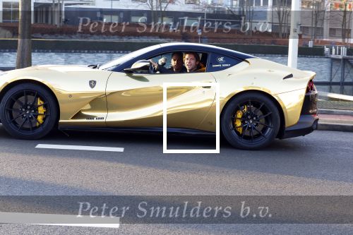 Hilversum 10 januari 2021
Giel d Winter en Thomas v d Vlugt in de gouden ferrari van Joel Beukers