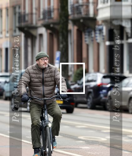 Amsterdam 17 januari 2022
Gijs Scholten v Aschat op de fiets in Amsterdam zuid