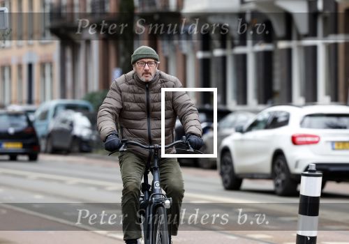 Amsterdam 17 januari 2022
Gijs Scholten v Aschat op de fiets in Amsterdam zuid