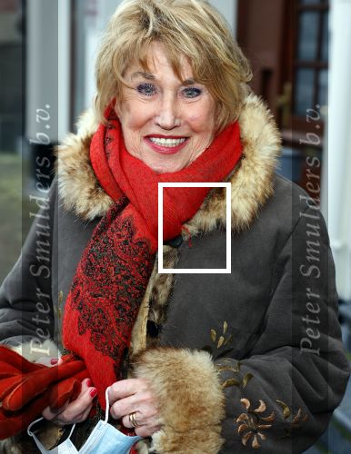 Amsterdam 19 januari 2022
Cabaretiers Bert Visscher en Jochem Myer tijdens de landelijke protestactie Kapsalon Theater in de Kleine Komedie. De cultuursector komt in actie tegen de coronamaatregelen. Tientallen theaters in heel Nederland  zijn omgebouwd tot een kapsalon. Jenny Arean