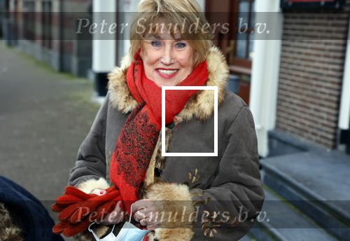 Amsterdam 19 januari 2022
Cabaretiers Bert Visscher en Jochem Myer tijdens de landelijke protestactie Kapsalon Theater in de Kleine Komedie. De cultuursector komt in actie tegen de coronamaatregelen. Tientallen theaters in heel Nederland  zijn omgebouwd tot een kapsalon. Jenny Arean