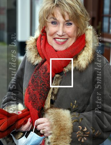 Amsterdam 19 januari 2022
Cabaretiers Bert Visscher en Jochem Myer tijdens de landelijke protestactie Kapsalon Theater in de Kleine Komedie. De cultuursector komt in actie tegen de coronamaatregelen. Tientallen theaters in heel Nederland  zijn omgebouwd tot een kapsalon. Jenny Arean