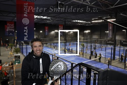 Amsterdam 12 februari 2022
Opening Plaza Padel in Amsterdam west . Aanwezig oa Ronald de Boer Jan Joost v Gangelen Kenneth Perez John v Lottum en Aron Winter.