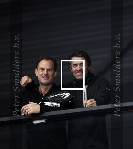 Amsterdam 12 februari 2022
Opening Plaza Padel in Amsterdam west . Aanwezig oa Ronald de Boer Jan Joost v Gangelen Kenneth Perez John v Lottum en Aron Winter.