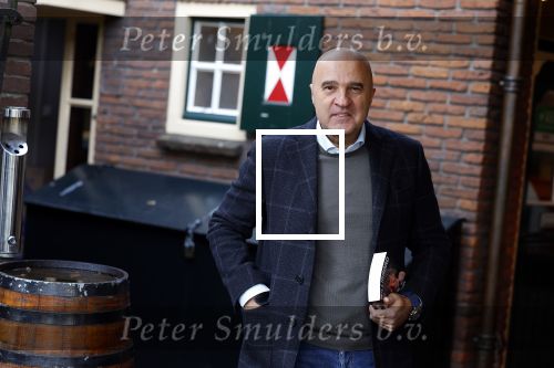 Laren 7 februari 2022
John v d Heuvel  bij boekpresentatie van Willibrord Frequin.