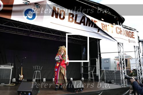 Amsterdam 29 januari 2022
Demonstratie tegen seksueel geweld op het museumplein. Karin Bloemen presenteert het .