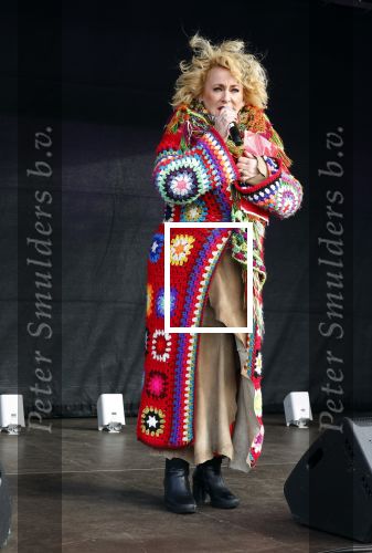 Amsterdam 29 januari 2022
Demonstratie tegen seksueel geweld op het museumplein. Karin Bloemen presenteert het .