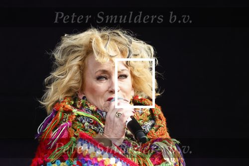 Amsterdam 29 januari 2022
Demonstratie tegen seksueel geweld op het museumplein. Karin Bloemen presenteert het .