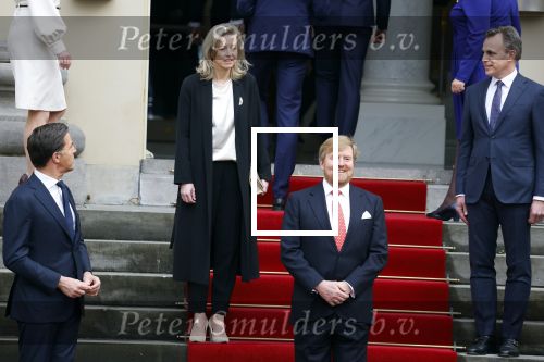Den haag 10 januari 2022
Balkonscene nieuwe kabinet op paleis Noordeinde.
Koning Willem Alexander Mark Rutte Wopke Hoekstra Hugo de Jonge Kasja ollongren Liesje Schreinemacher Franc Weerwind Dilan Yesilgoz Hanke Bruins Robbert Dijkgraaf Dennis Wiersma Mark Harbers Micky Adriaansens Rob Jetten Henk Staghouwer Christianne v d Wal Karien v Gennip Carola Schouten Ernst Kuipers en Conny Helder .