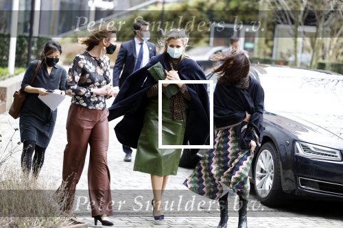 Amsterdam 16 februari 2022
Koningin Maxima arriveert bij het ABN AMRO bank kantoor op de zuidas voor bijeenkomst inclusive banking.