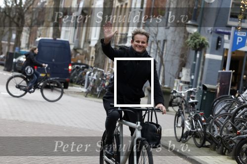 Amsterdam 8 februari 2022
Leco v Zadelhoff op zijn electrische v Moof fiets in amsterdam zuid