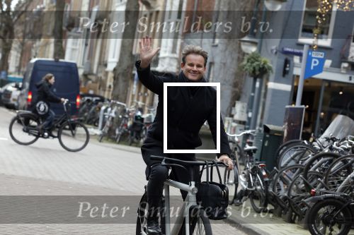 Amsterdam 8 februari 2022
Leco v Zadelhoff op zijn electrische v Moof fiets in amsterdam zuid