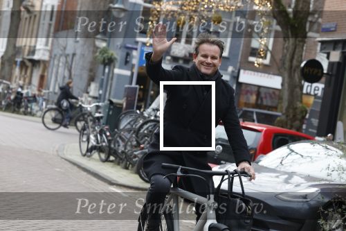 Amsterdam 8 februari 2022
Leco v Zadelhoff op zijn electrische v Moof fiets in amsterdam zuid