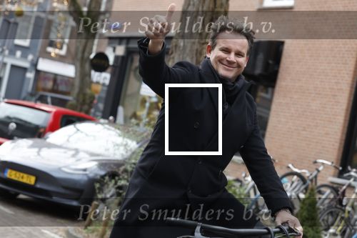 Amsterdam 8 februari 2022
Leco v Zadelhoff op zijn electrische v Moof fiets in amsterdam zuid