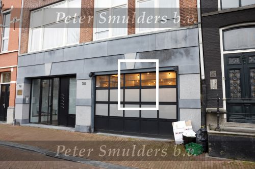 Amsterdam 18 januari 2022
Lil Kleine en jaimie Vaes verhuizen terug naar hun oude huis wat door een overstroming maanden lang onbewoonbaar was.