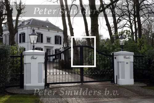 Huizen 13 februari 2022
Linda de Mol kreeg bezoek aan huis