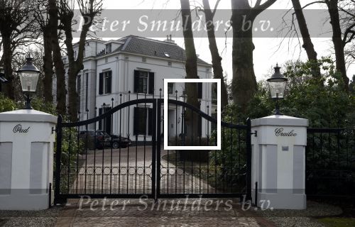 Huizen 13 februari 2022
Linda de Mol kreeg bezoek aan huis
