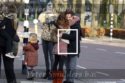 Laren 7 februari 2022
Boekpresentatie van Willibrord Frequin in het bonte paard. Rene v d Gijp reikte het eerste exemplaar uit . Fons de Poel is de schrijver. Louis Frequin en Katja Schuurman