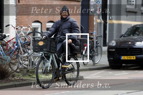 Amsterdam 8 februari 2022
Mari v d Ven op de fiets in amsterdam zuid
