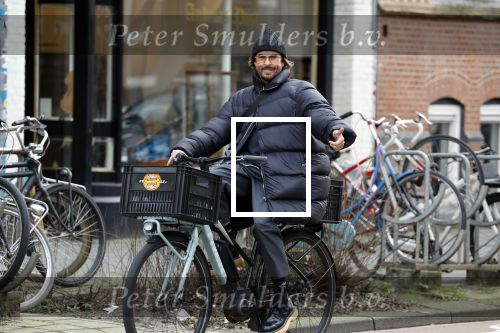 Amsterdam 8 februari 2022
Mari v d Ven op de fiets in amsterdam zuid