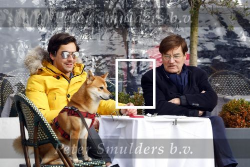 Amsterdam 30 januari 2022
Mark Baanders met zijn vader en zijn hond op terras in Amsterdam Zuid.